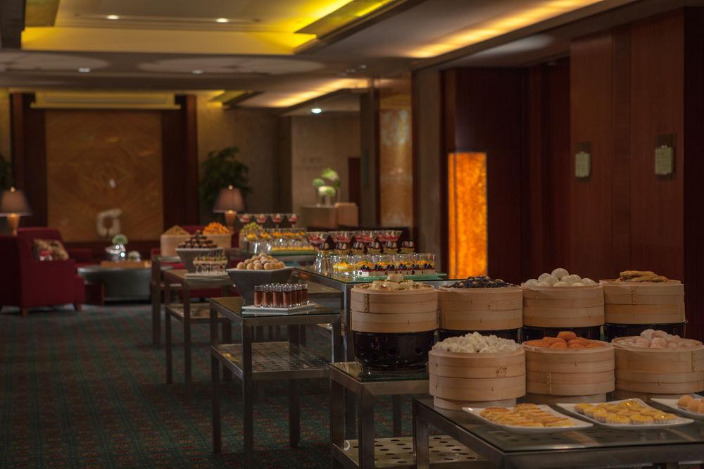 Renaissance Wuhan Hotel Bagian luar foto