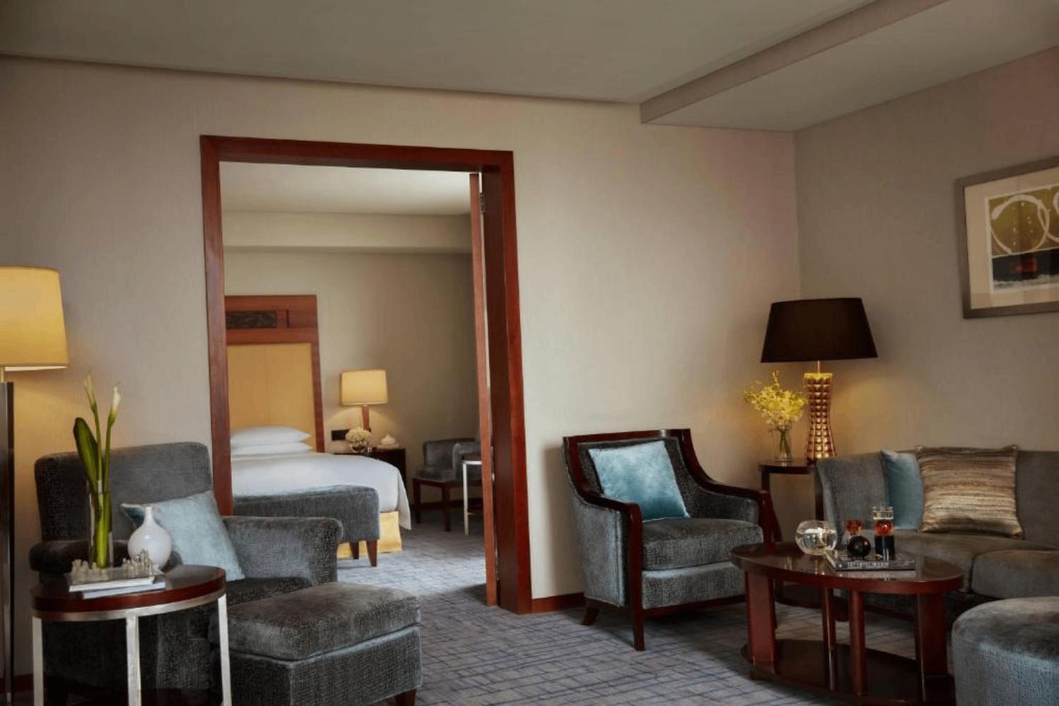 Renaissance Wuhan Hotel Bagian luar foto