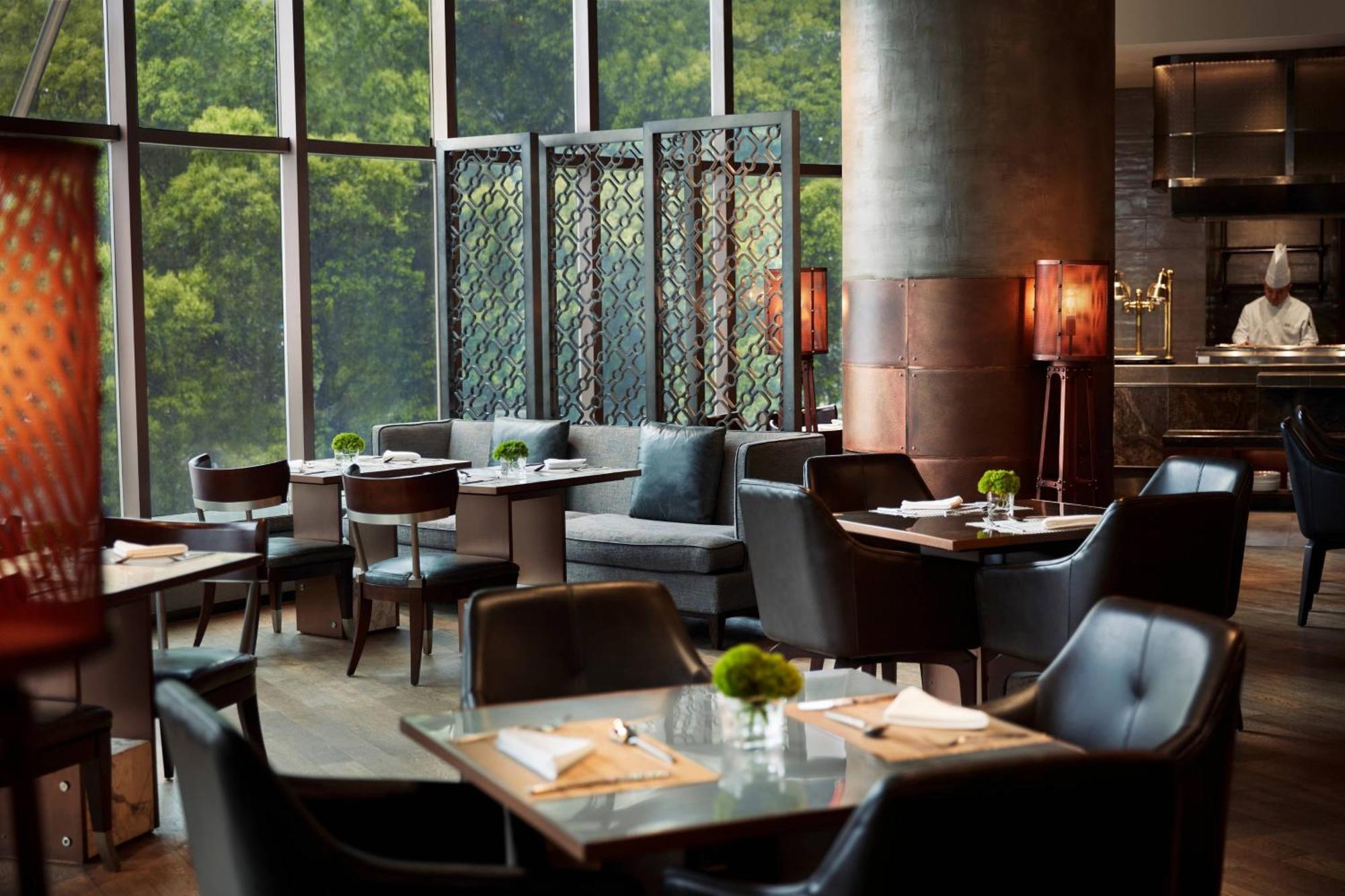Renaissance Wuhan Hotel Bagian luar foto