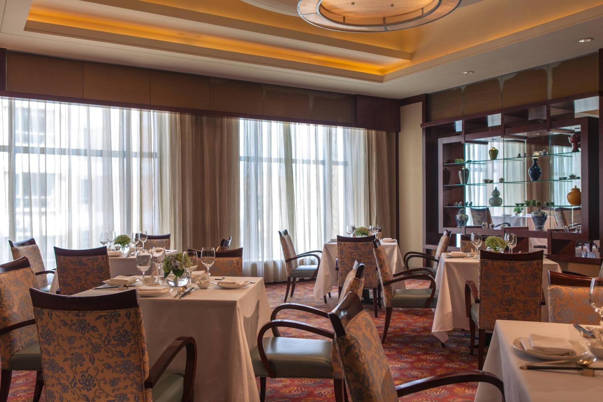 Renaissance Wuhan Hotel Bagian luar foto