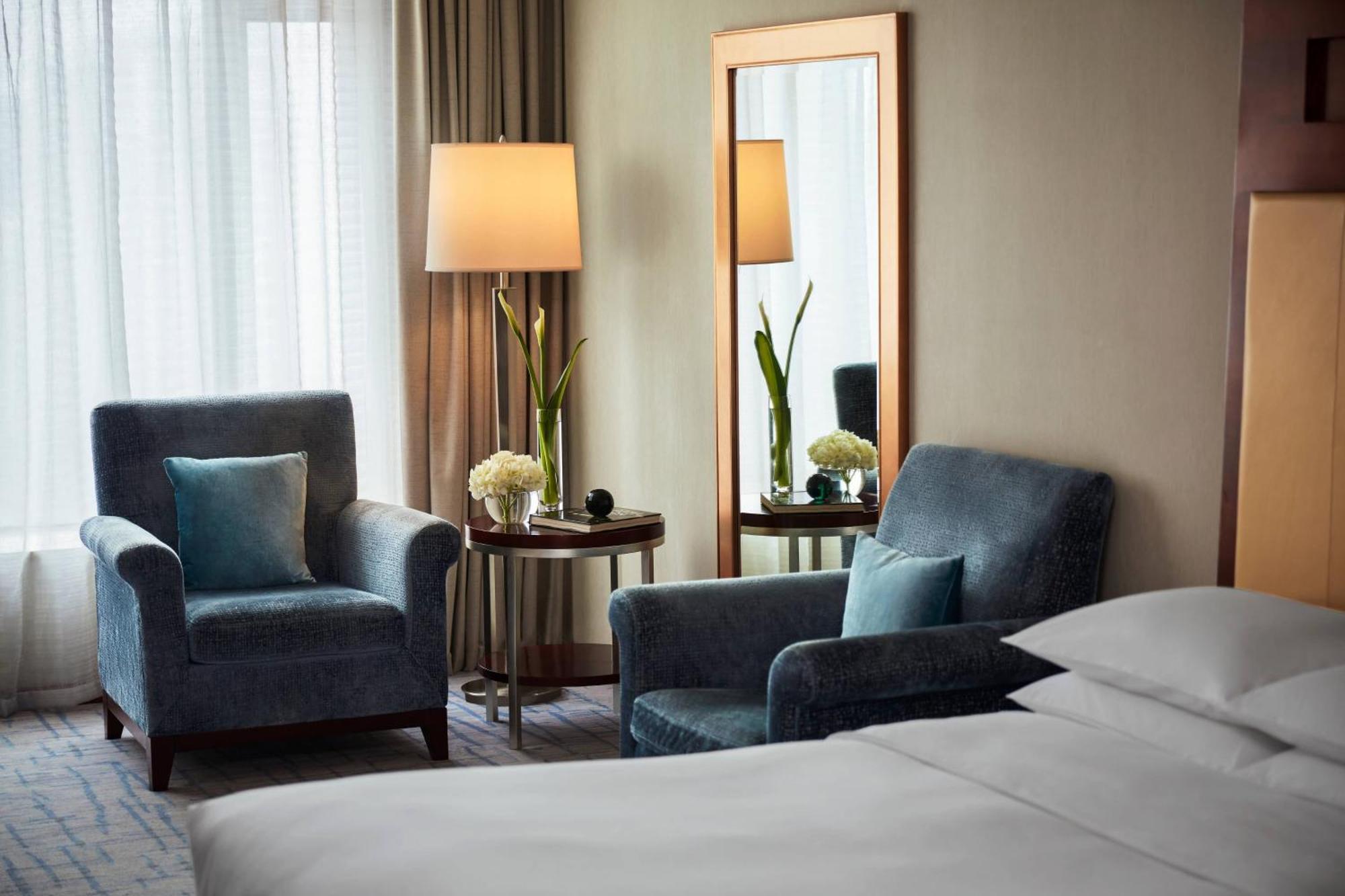 Renaissance Wuhan Hotel Bagian luar foto